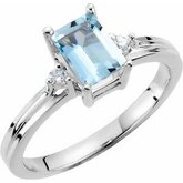 Aquamarine & .06CT spolu Diamond Ring